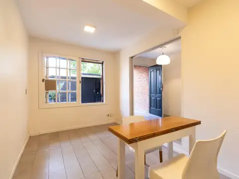 Casa en Venta con 4 cocheras