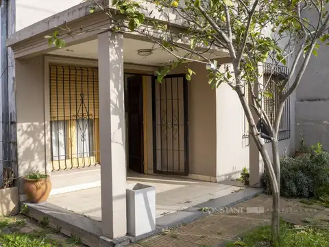 Casa de 2 dormitorios en venta en La Plata