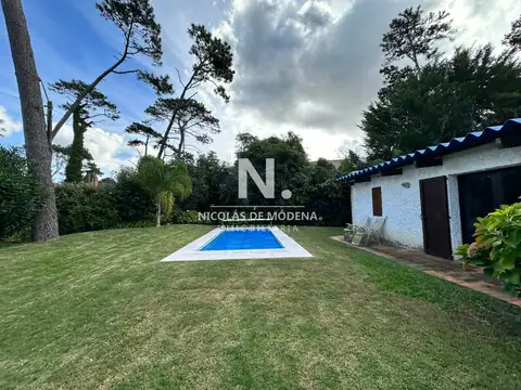 Vende casa de 3 dormitorios en Pinares , Punta del Este