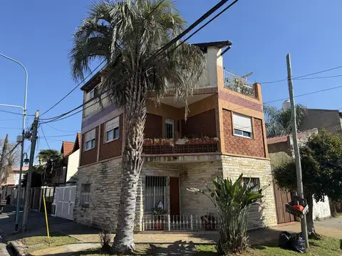 PH en esquina tipo casa en venta – Olivos, Vicente López