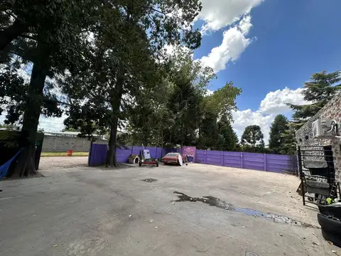 ESPACIO PARA LAVADERO DE VEHICULOS en alquiler en De Vicenzo Grande