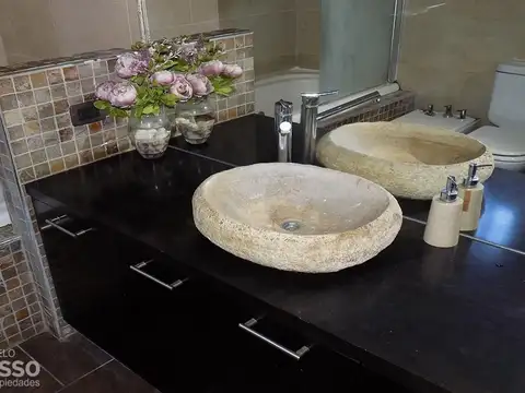 Casa 4 ambientes con 3 baños