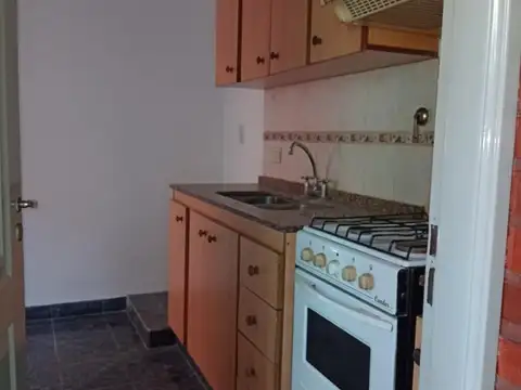 Depto Tipo Casa 3 ambientes con 2 baños
