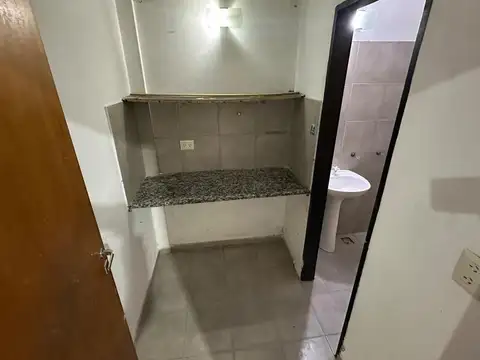 Local en Alquiler en Rafael Calzada, $ 700.000