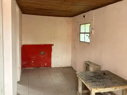 Casa 4 ambientes con 1 baño