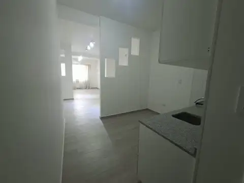Oficina 3 ambientes con 1 baño