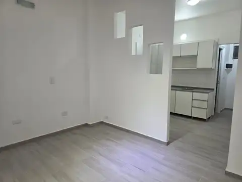 Oficina 3 ambientes con 1 baño