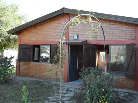 Casa en Venta con 3 cocheras