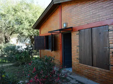 Casa 2 ambientes con 1 baño