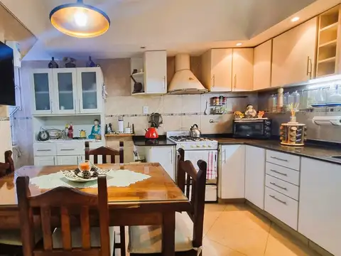 Depto Tipo Casa en Venta 63 años