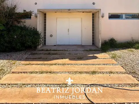 LOCAL EN VENTA, PUEBLO LOS CARDALES