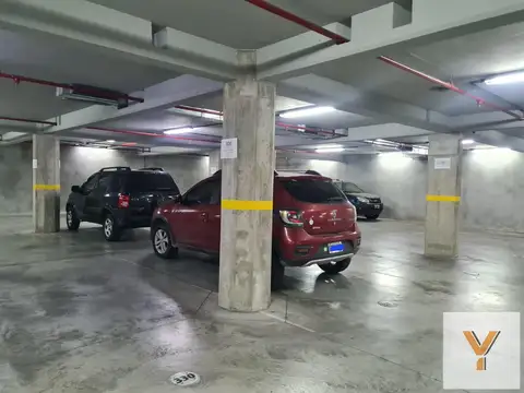 Cochera en venta - 12mts2 - La Plata