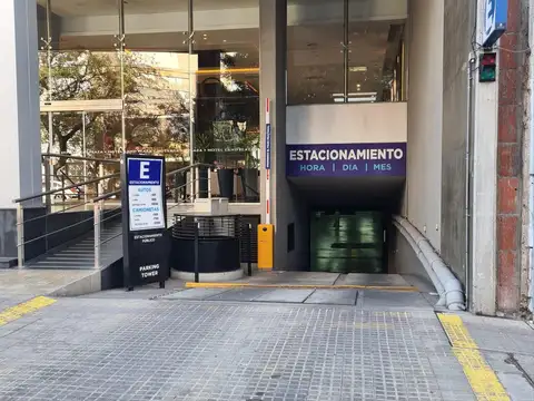 Cochera en venta - 12mts2 - La Plata