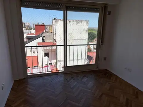 Departamento en Alquiler en Olivos Vias/Maipu, $ 590.000