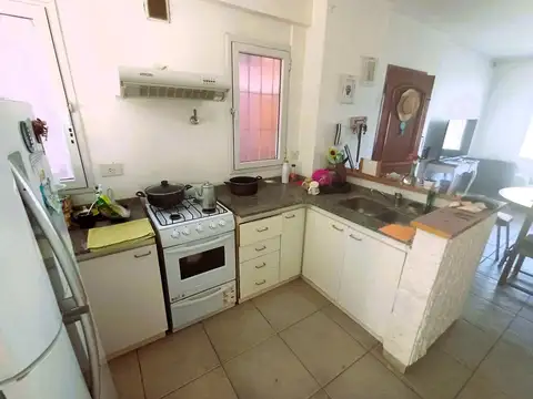 Hipólito Yrigoyen 100