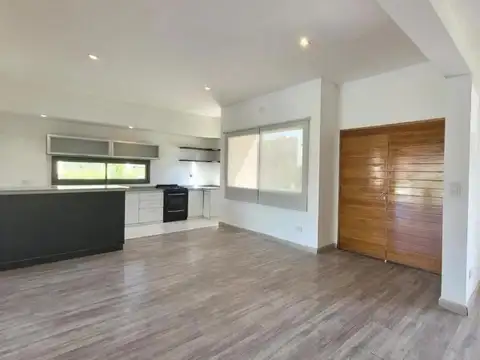 Casa en Alquiler de 4 dormitorios