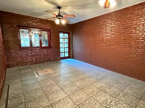 Casa en Venta en Morón Norte, USD 190.000