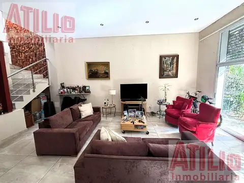 Depto Tipo Casa en Venta de 4 ambientes