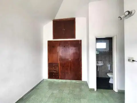 Se vende casa céntrica en La Cumbre con gas natural 3 dormitorios