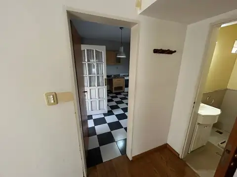 Pres.  HIPOLITO YRIGOYEN 2100