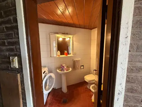 Casa 3 ambientes con 1 baño