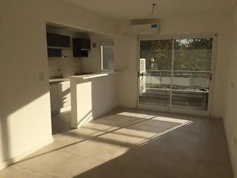 Vergara 1500, Piso 1°