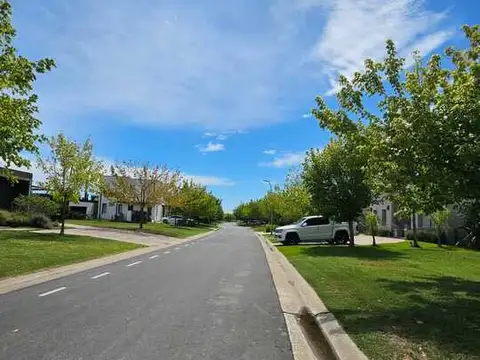 Terreno en Venta 30  mts Fondo