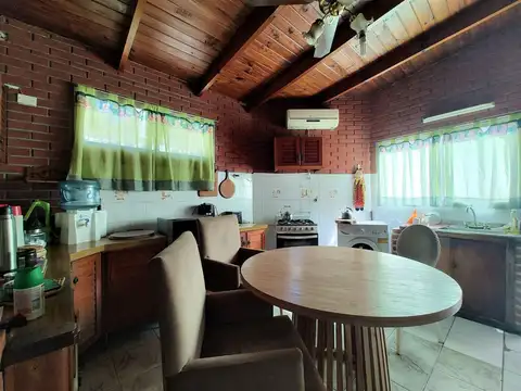 CASA EN VENTA EN BERNAL RECICLADA Y CASA ANTIGUA
