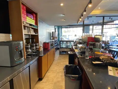 Avenida Francisco Beiró 5200, Piso 0