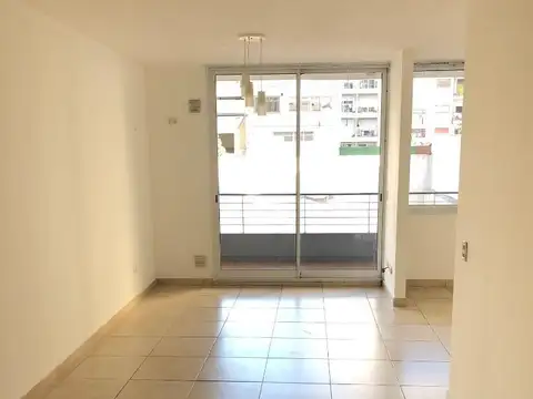 Jose Bonifacio 400, Piso 1