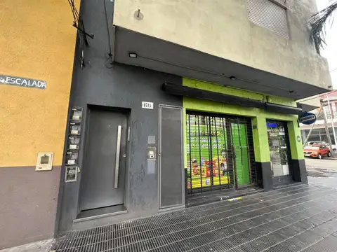 Departamento en Alquiler en Gerli, $ 600.000