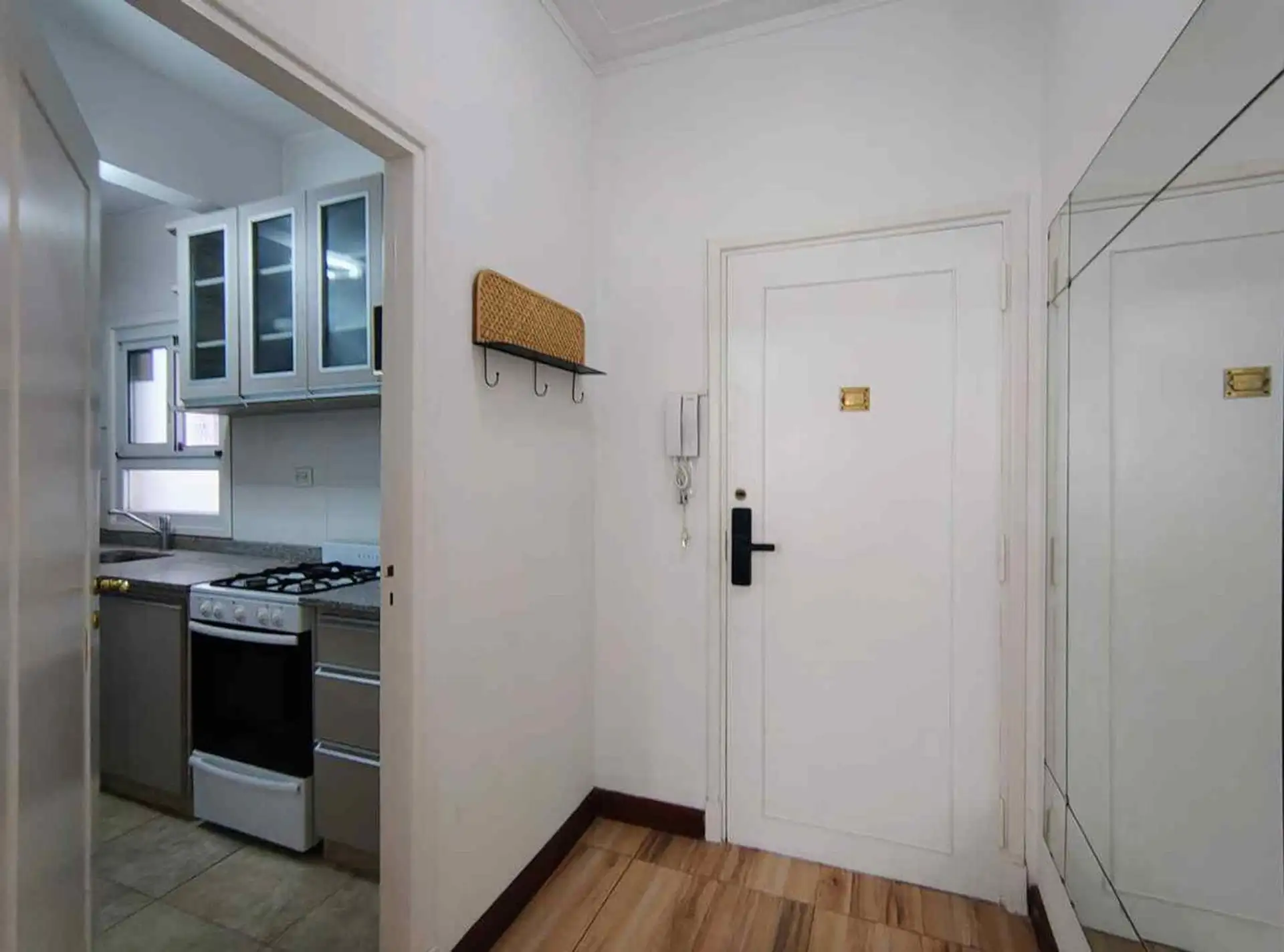 Depto 3 amb, 43m² semi reciclado en el centro — Ideal para renta