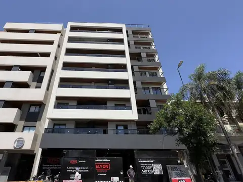 Av. Vélez Sarsfield  al 600