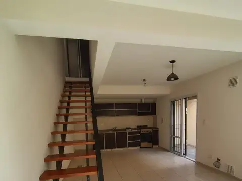 Casa en Alquiler en Godoy Cruz, $ 450.000