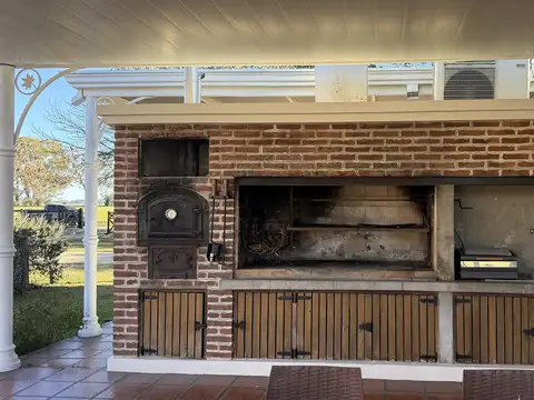 Casa en Venta en Exaltacion de la Cruz, USD 490.000