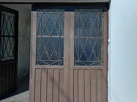 VENTA CASA DE CUATRO DORMITORIOS MULTIFAMILIA EN SAN NICOLAS