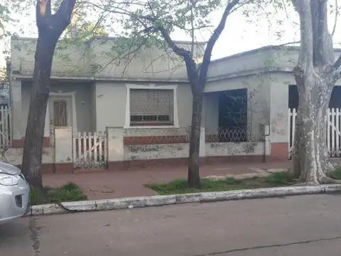 CASA SOBRE LOTE DE DE 16X30 EXC. BARRIO