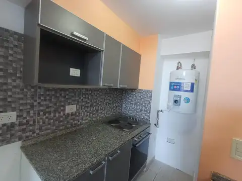 Departamento en Alquiler en Lanús, $ 600.000