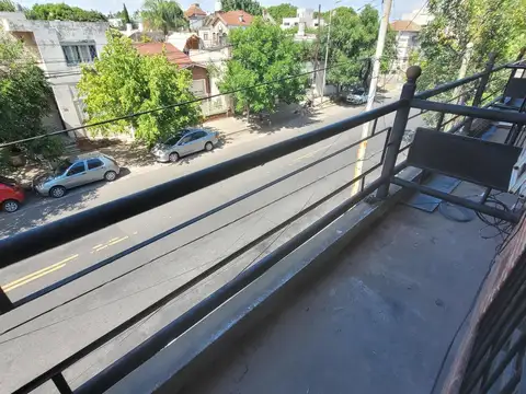 Azcuenaga al 500 Morón