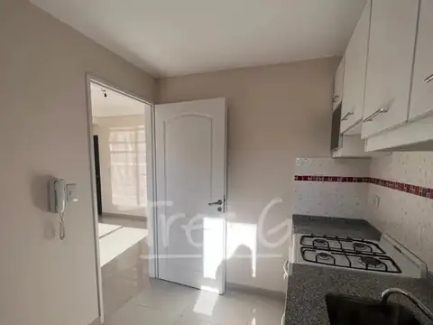 Depto Tipo Casa en Venta en Villa Luro, USD 110.000