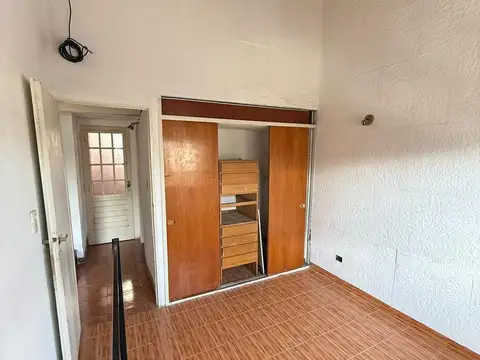 Depto Tipo Casa en Alquiler de 4 ambientes