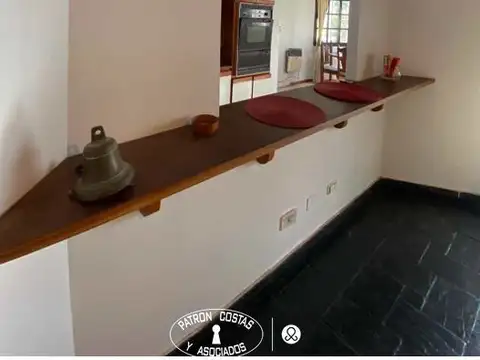 Casa 5 ambientes con 4 baños