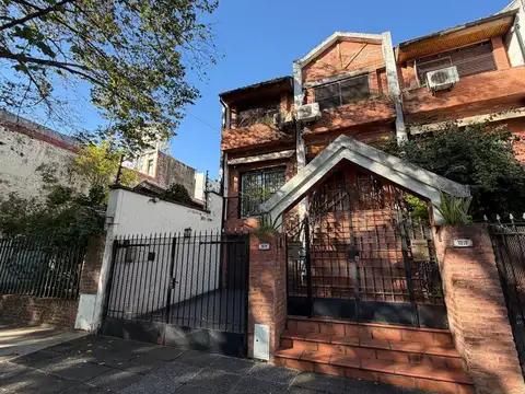 Depto Tipo Casa en Venta de 4 dormitorios
