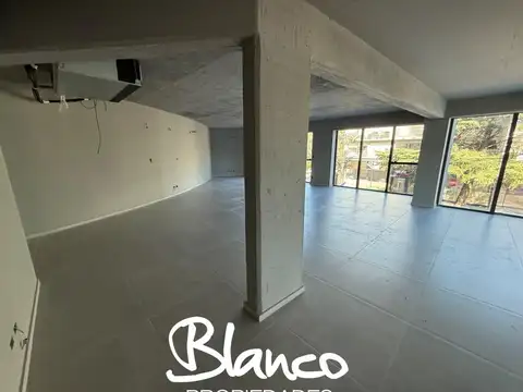 Oficina en Alquiler en Proa Pilar, USD 1.520