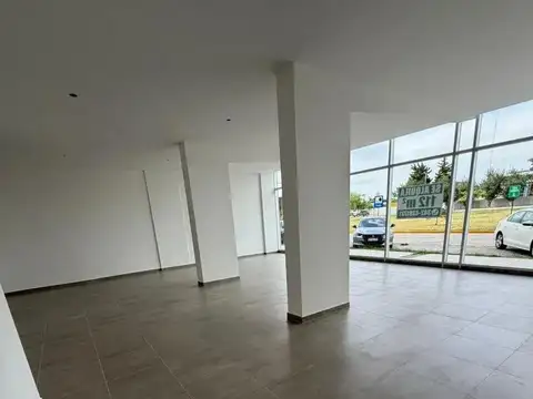 Local en Alquiler en Zona Puerto, $ 3.500.000