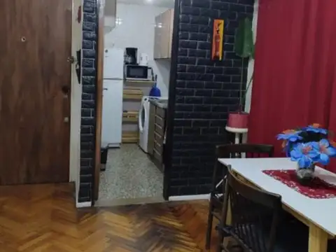 Av Las Heras 2300, Piso 5