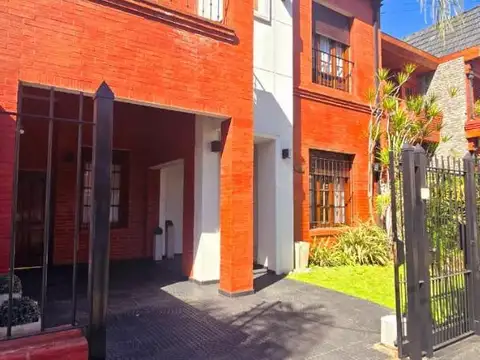 CASA DE 5 AMBIENTES EN VENTA