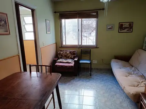 Juan De Garay 2600, Piso 1