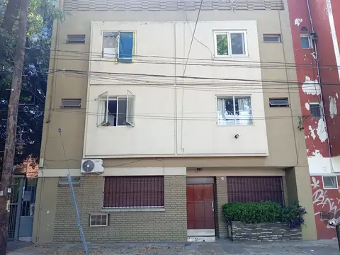 Juan De Garay 2600, Piso 1