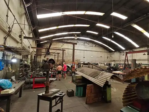 Alquiler de Galpón/Depósito 700m² en Mataderos